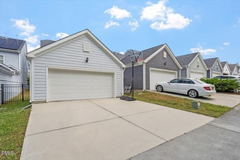 1712 Main Divide Dr, Wake Forest, NC 27587