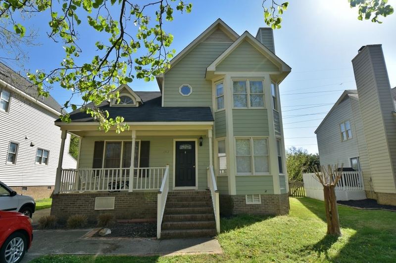1712 Sagamore Ct, Raleigh, NC 27604