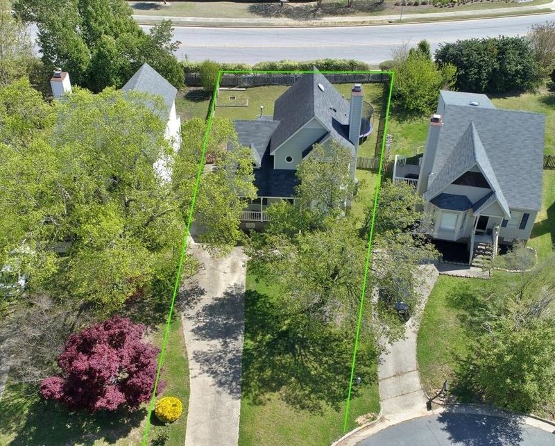 1712 Sagamore Ct, Raleigh, NC 27604