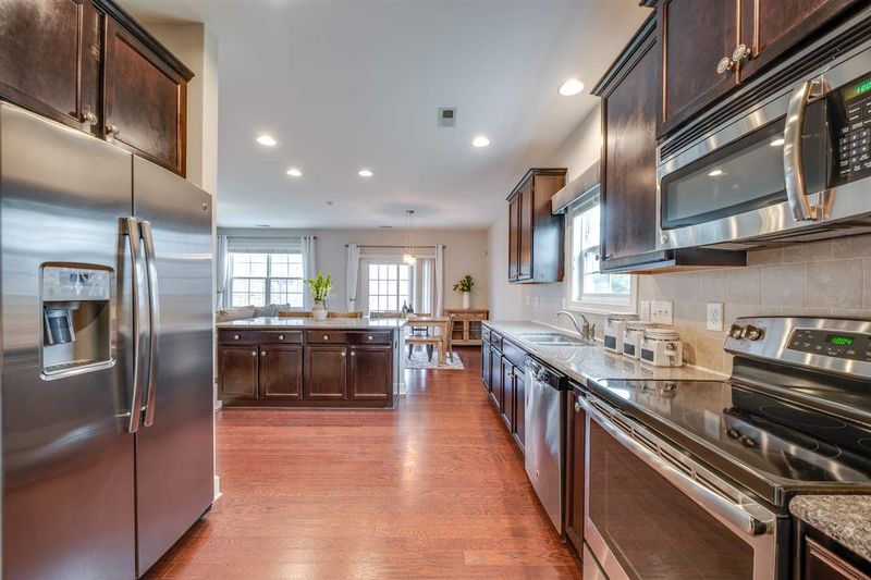 1712 Waddell Ct, Durham, NC 27703