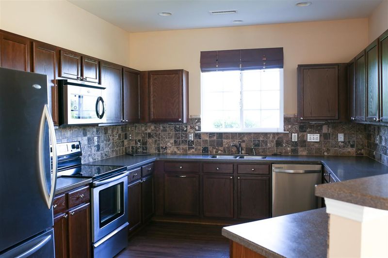 1712 Whirlaway Ct, Cary, NC 27519