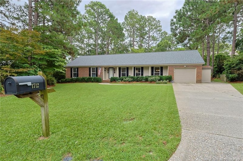1712 Yonkers Ct, Fayetteville, NC 28304