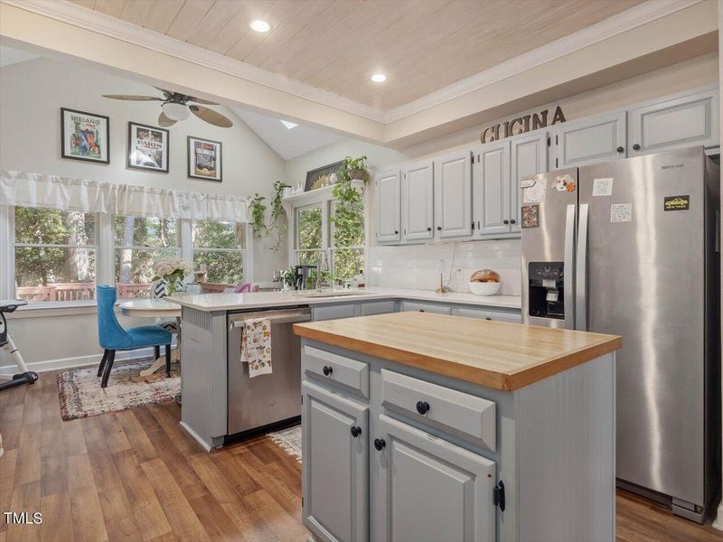 1713 Briarforest Pl, Raleigh, NC 27615