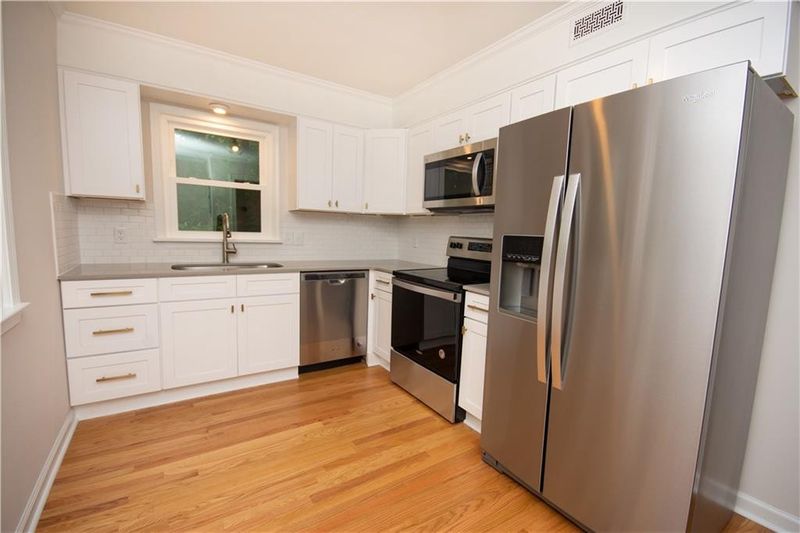 1713 Cherry Dr, Burlington, NC 27215
