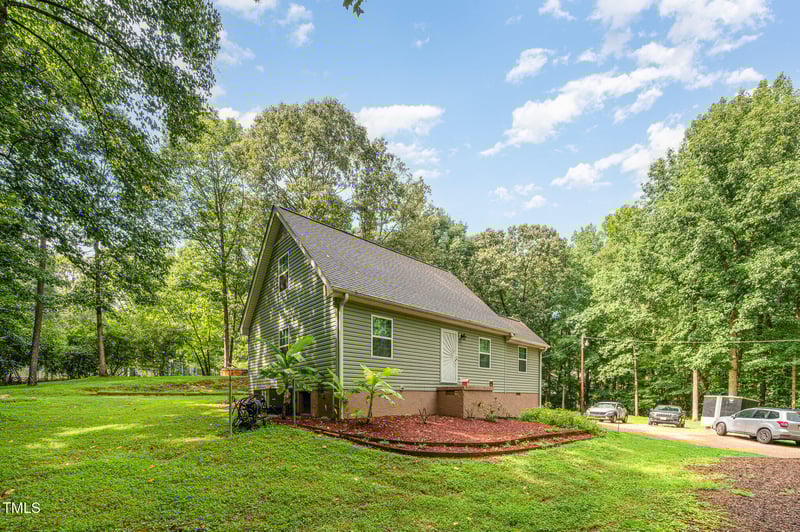 1713 Gwen Dr, Wake Forest, NC 27587