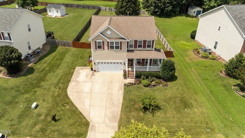 1713 Mclaurin Ln, Fuquay Varina, NC 27526