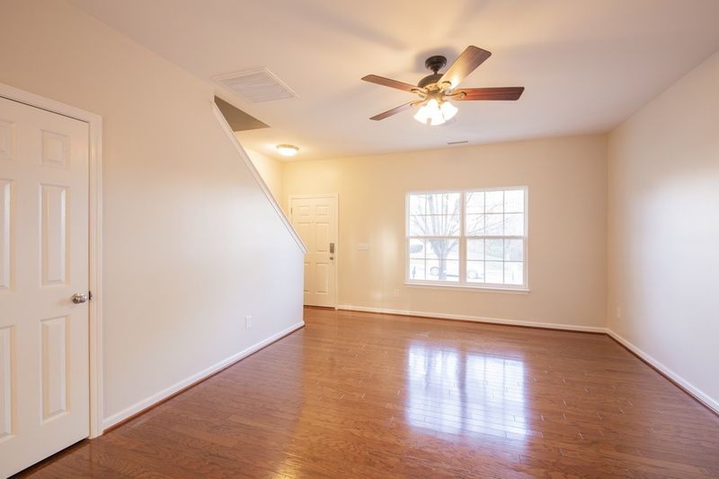 1713 Medallion Dr, Durham, NC 27704