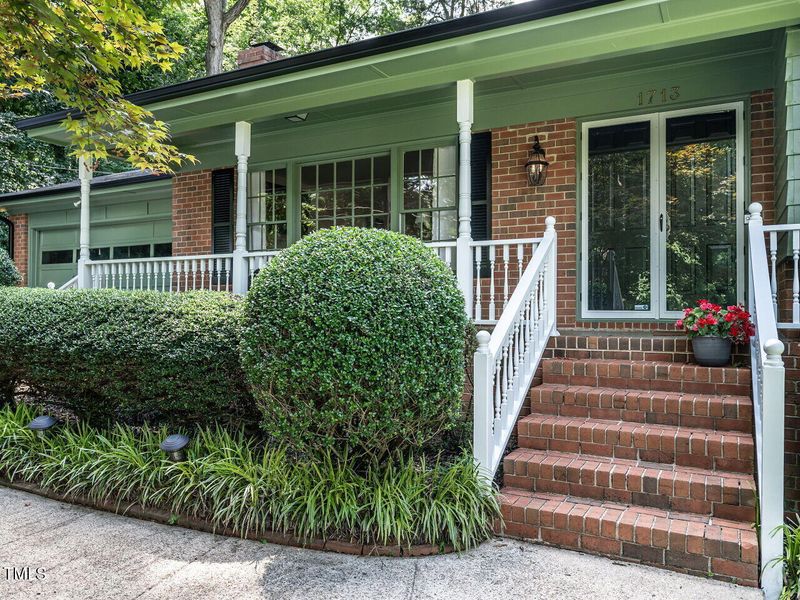 1713 Medfield Rd, Raleigh, NC 27607
