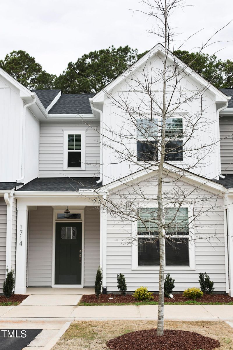 1714 Ballard Dr, Raleigh, NC 27606