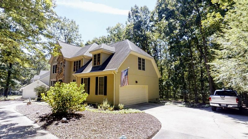 1714 Haddington Dr, Durham, NC 27712