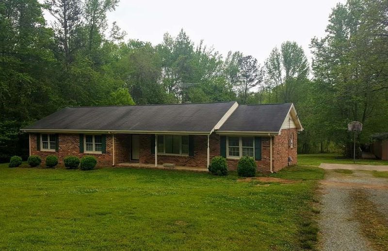 1714 Torredge Rd, Durham, NC 27712