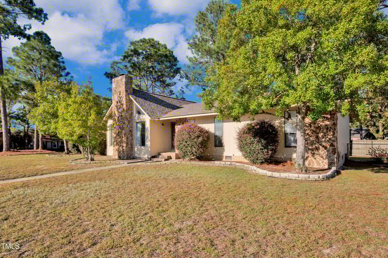 1715 Purdue Dr, Fayetteville, NC 28304