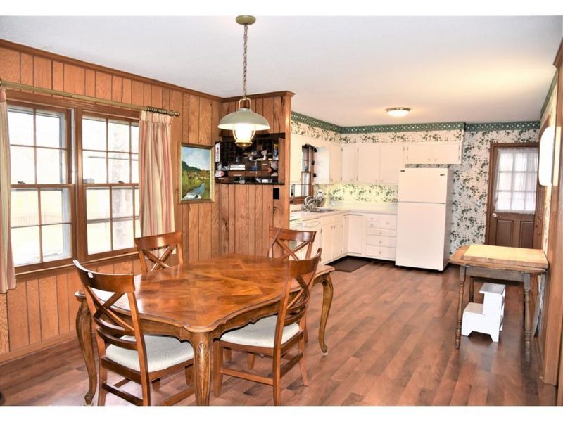 1716 Cherry Dr, Burlington, NC 27215