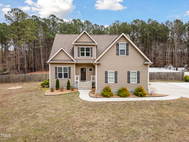 1716 Ferrell Meadows Dr, Zebulon, NC 27597
