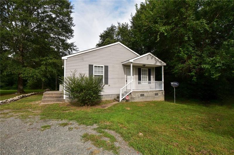 1716 Glenn St, Burlington, NC 27217