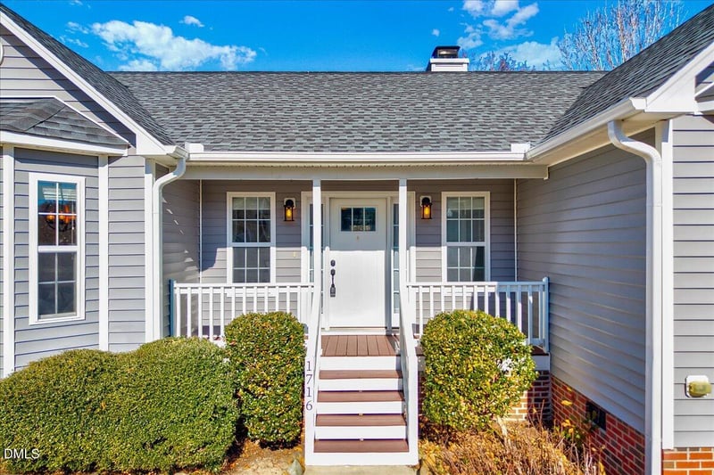 1716 Middle Ridge Dr, Willow Springs, NC 27592