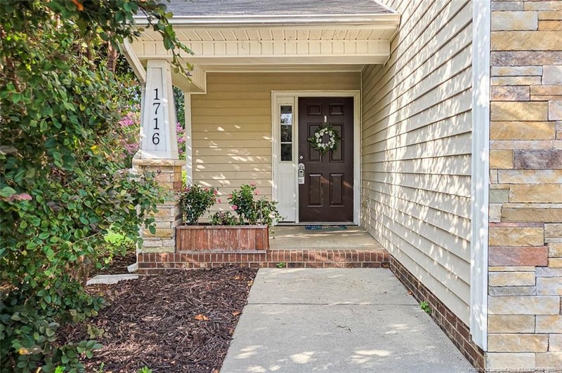 1716 Rock Creek Ln, Fayetteville, NC 28301