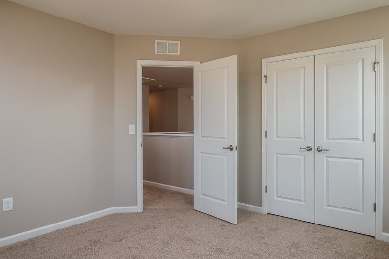 1717 Longmont Dr, Wake Forest, NC 27587