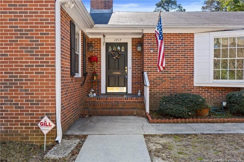1717 Raeford Rd, Fayetteville, NC 28305