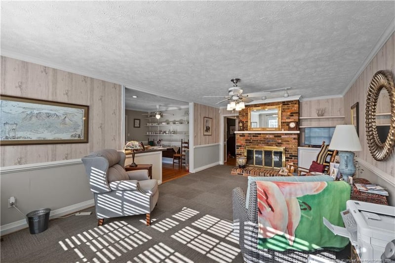 1717 Raeford Rd, Fayetteville, NC 28305