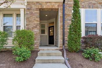 1717 Shady Oaks Dr, Wendell, NC 27591