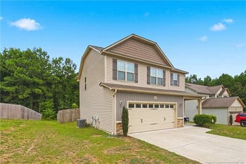 1718 Cherry Point Dr, Fayetteville, NC 28306