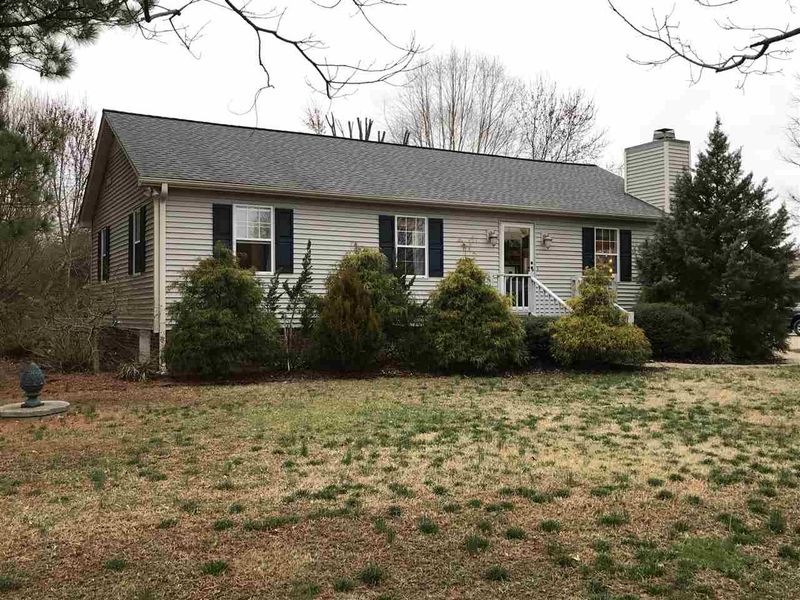 1718 Daniels Farm Rd, Mebane, NC 27302
