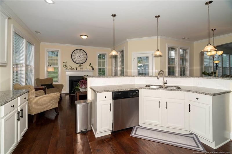 1718 Ellie Ave, Fayetteville, NC 28314