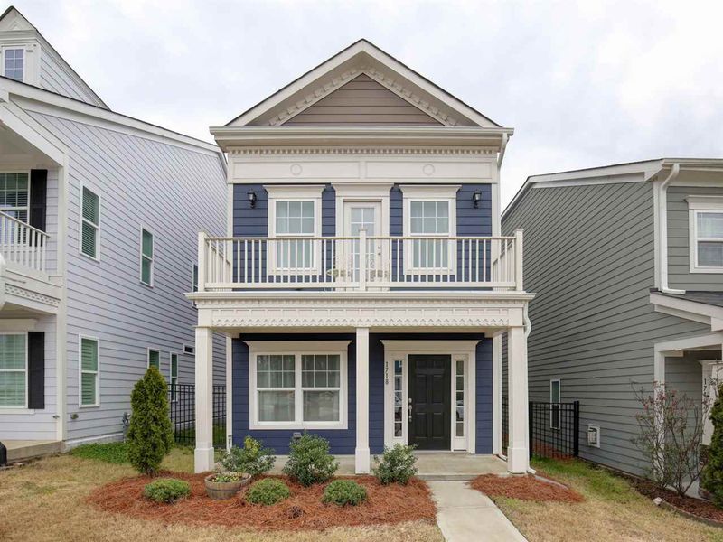 1718 Main Divide Dr, Wake Forest, NC 27587