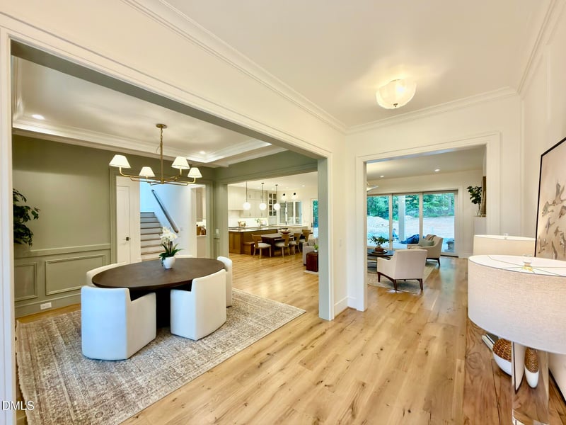 1718 Piccadilly Ln, Raleigh, NC 27608