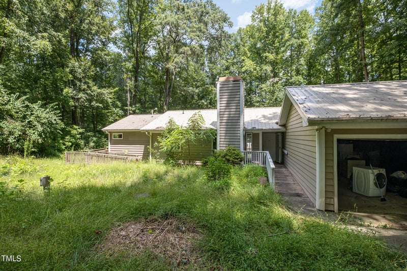 1718 Puma Ln, Chapel Hill, NC 27516