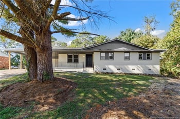 1718 Shiloh Dr, Fayetteville, NC 28304
