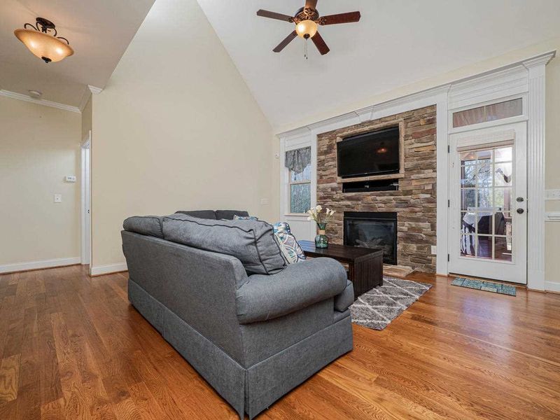 1719 Creekview Dr, Franklinton, NC 27525