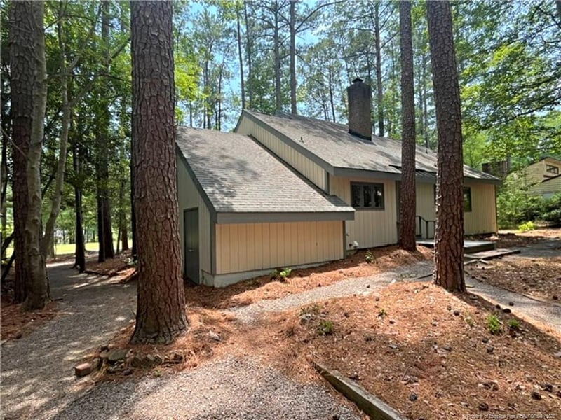 1719 Margarita Ln, Sanford, NC 27332