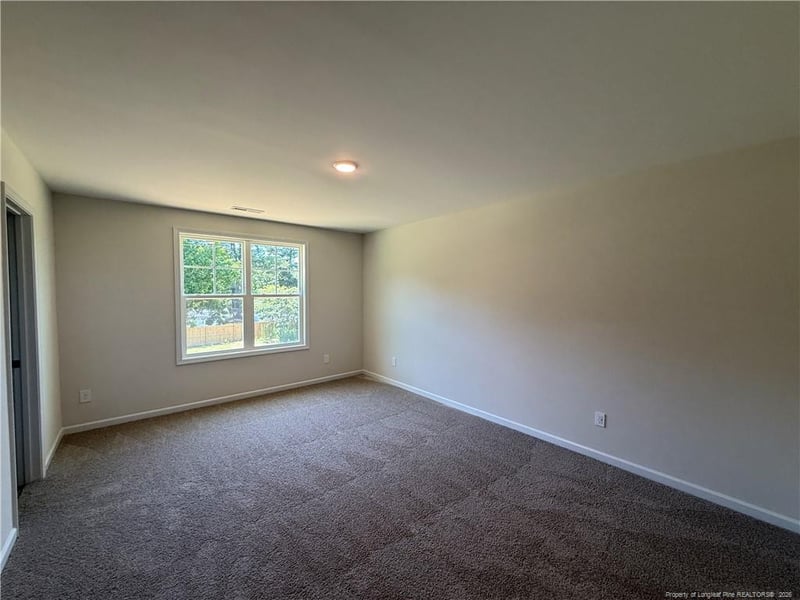 172 Baxley Dr, Dunn, NC 28334