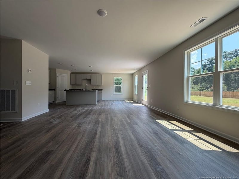 172 Baxley Dr, Dunn, NC 28334