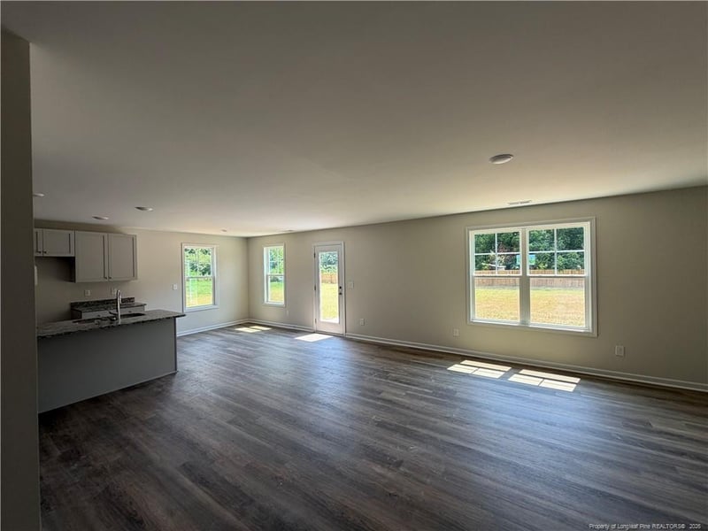 172 Baxley Dr, Dunn, NC 28334