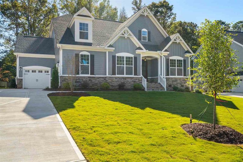 172 Blalock Dr, Fuquay Varina, NC 27526