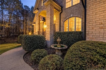 172 Canyon Creek Dr, Sanford, NC 27330