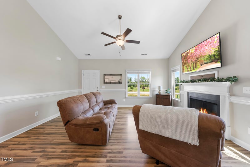 172 Fox Run Ct, Benson, NC 27504