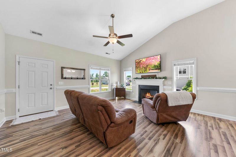 172 Fox Run Ct, Benson, NC 27504