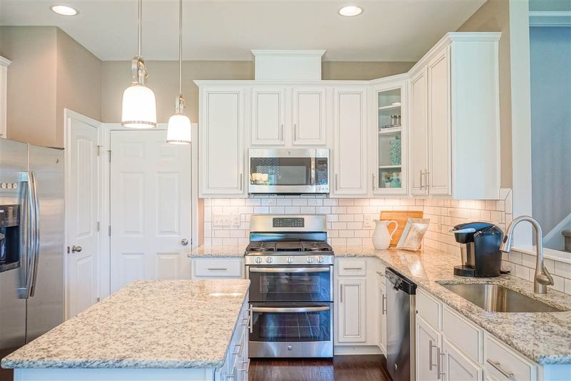 172 Gunderson Ln, Garner, NC 27529