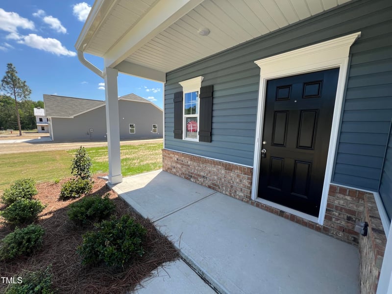 172 Knoll Way, Sanford, NC 27332