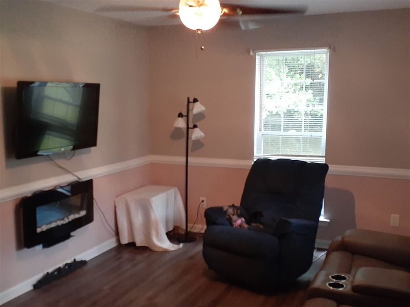 172 Mill Creek Dr, Youngsville, NC 27596