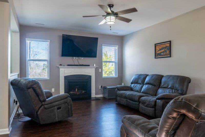 172 Naples Ln, Clayton, NC 27527