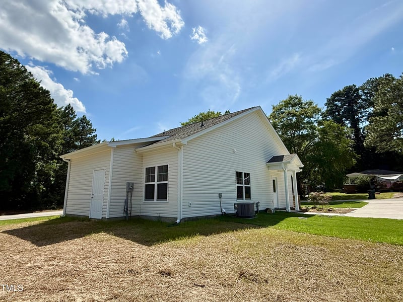 172 Old Rd, Lillington, NC 27546