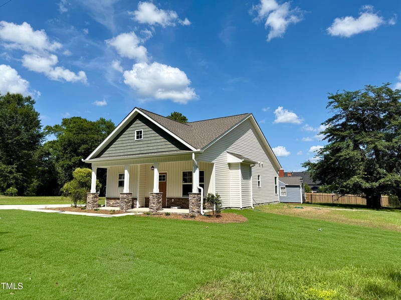 172 Old Rd, Lillington, NC 27546