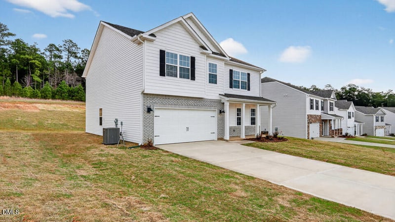 172 Reagan Crest Dr, Clayton, NC 27520