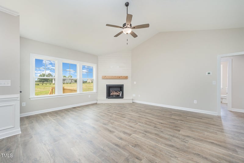 172 Royal Ave, Selma, NC 27576