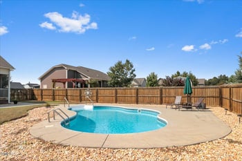 172 Westchase Dr, Clayton, NC 27527